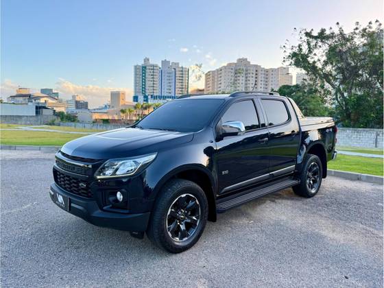 CHEVROLET S10 2.8 16V TURBO DIESEL HIGH COUNTRY CD 4X4 AUTOMÁTICO